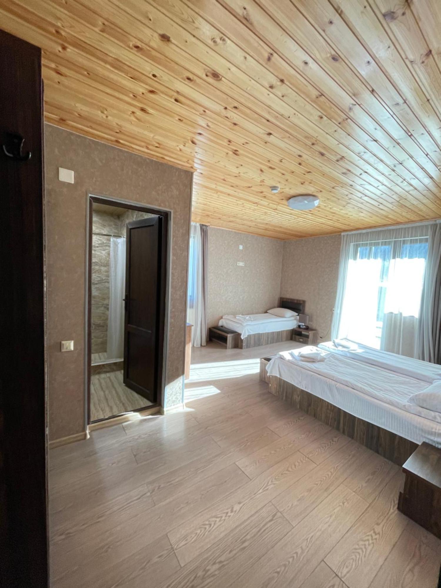 Hotel Elite House Mestia Bilik gambar